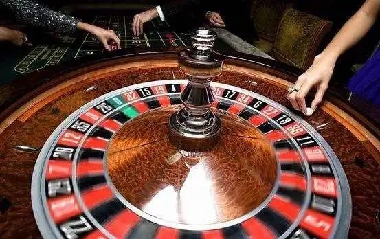 Multiple live dealer tables on hwg gacor platform interface